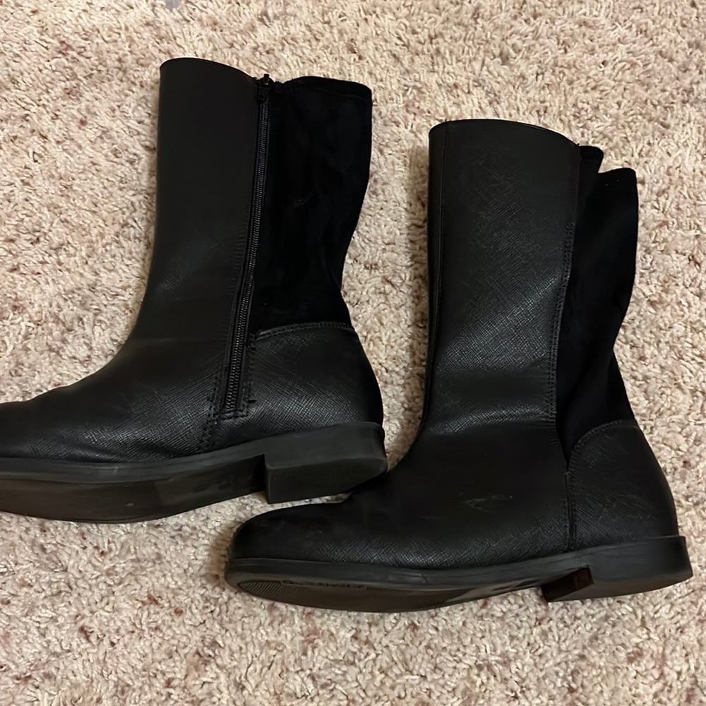 Girls size 3 black boots